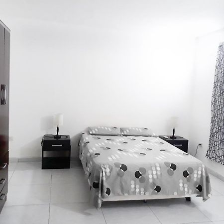 City Lodge Apart Santa Cruz de La Sierra Bagian luar foto
