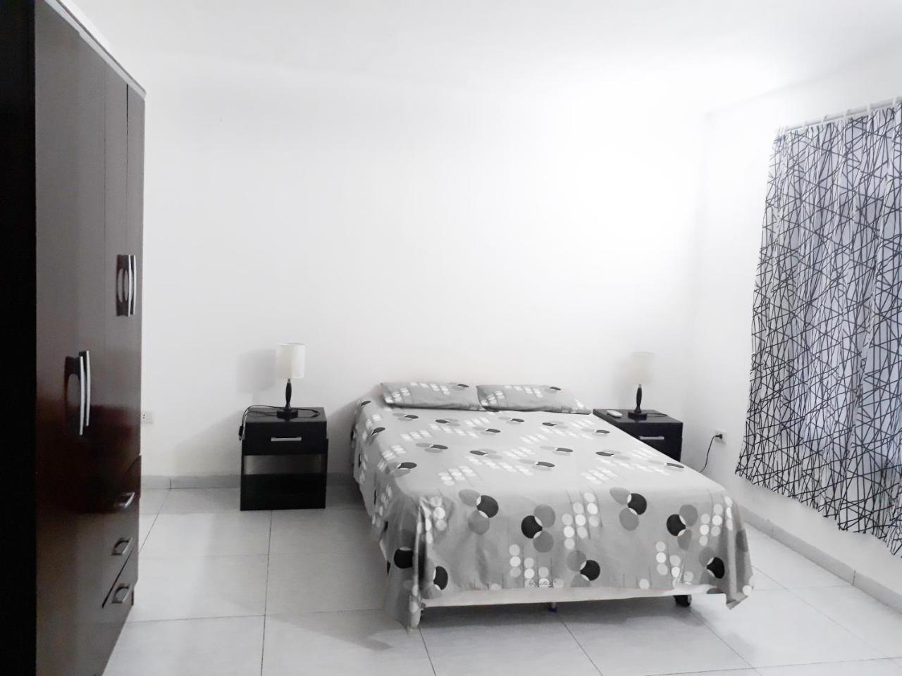 City Lodge Apart Santa Cruz de La Sierra Bagian luar foto